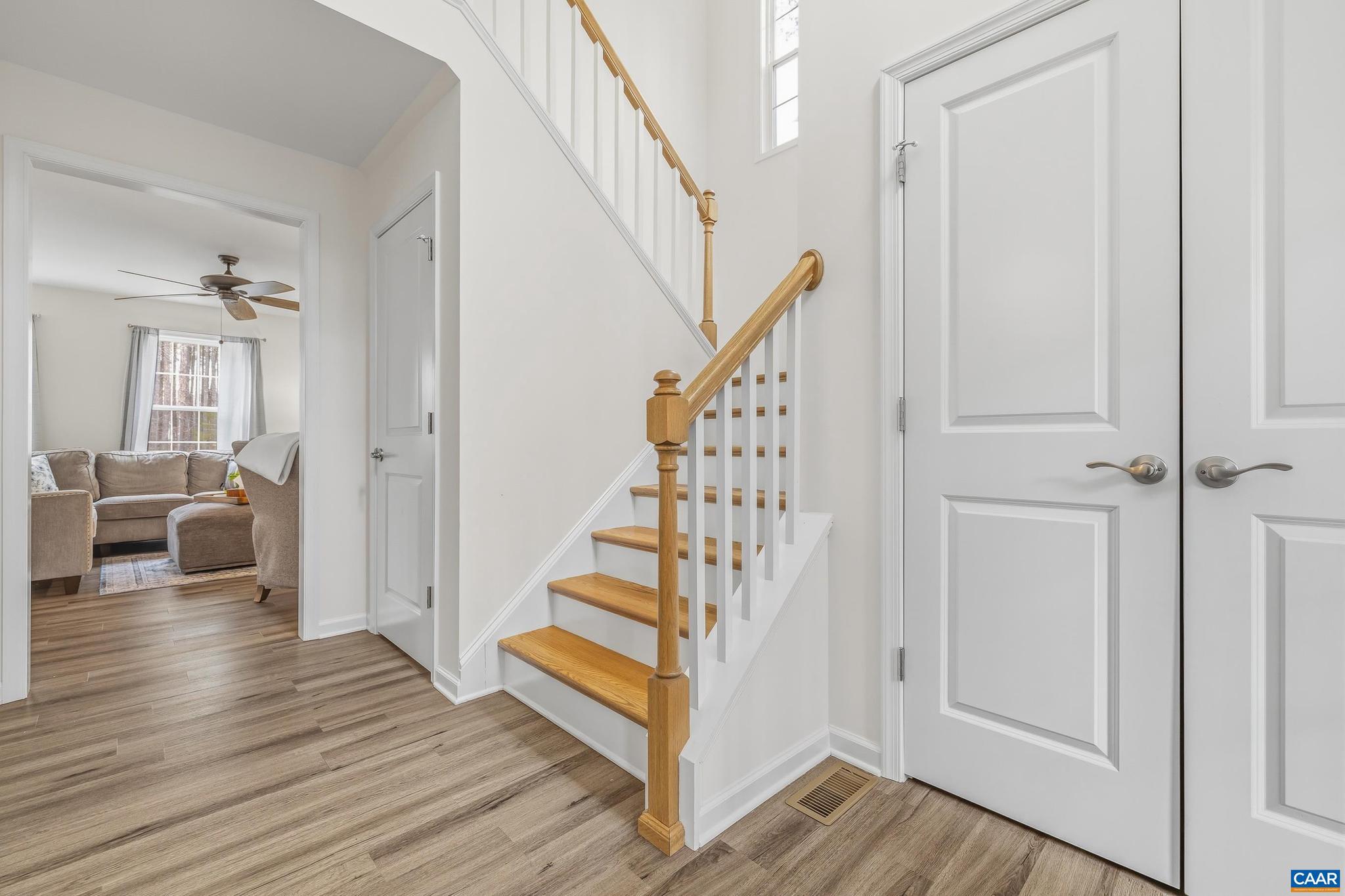 FOX HOLLOW - Residential