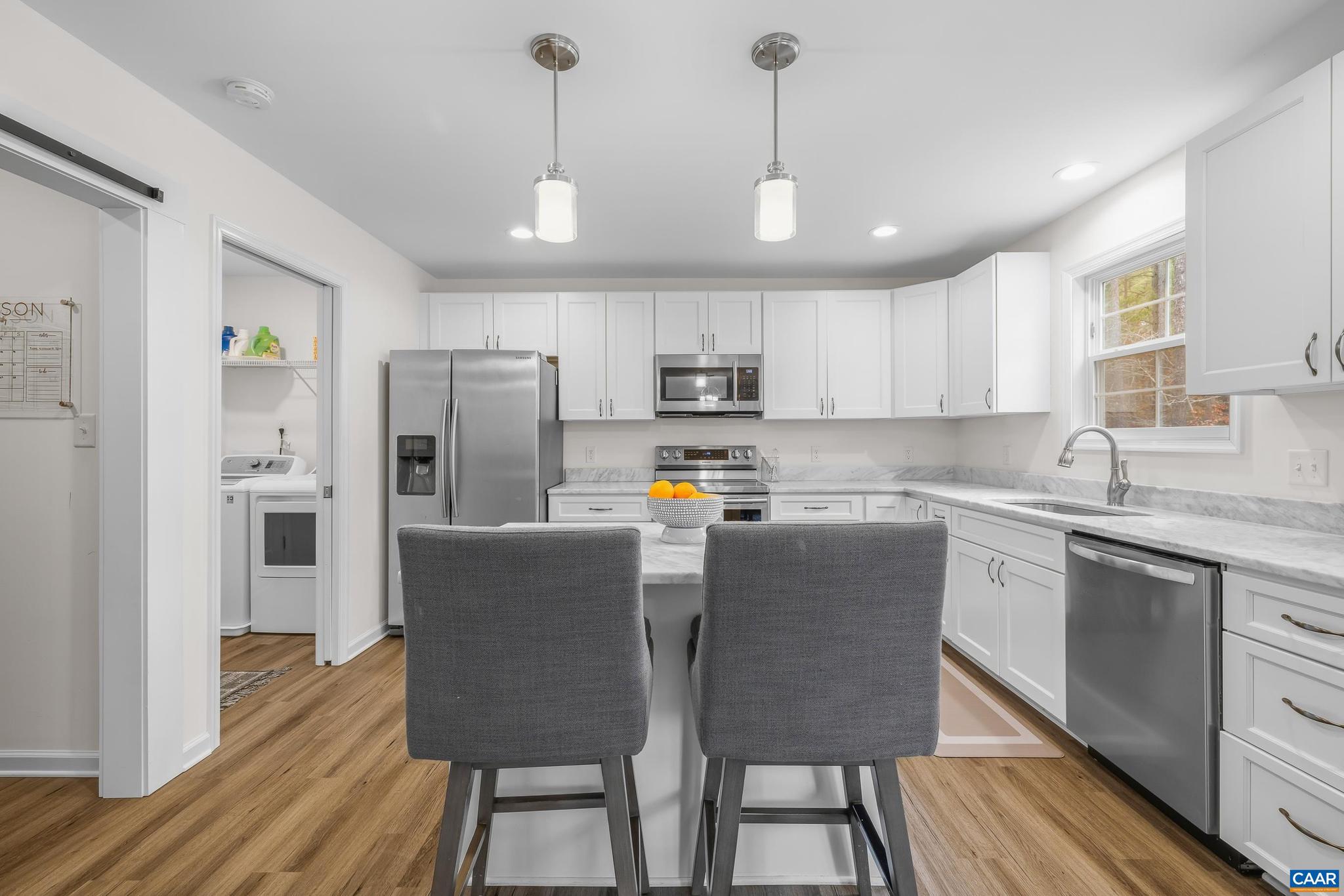 FOX HOLLOW - Residential