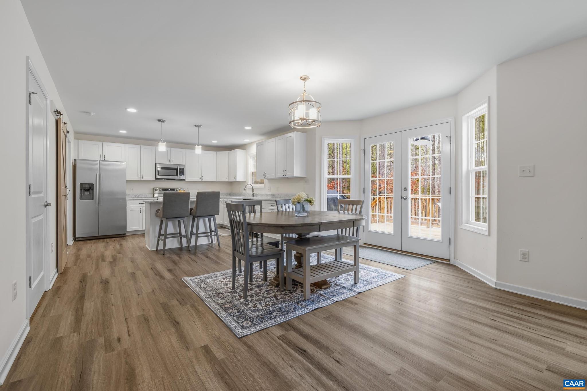 FOX HOLLOW - Residential