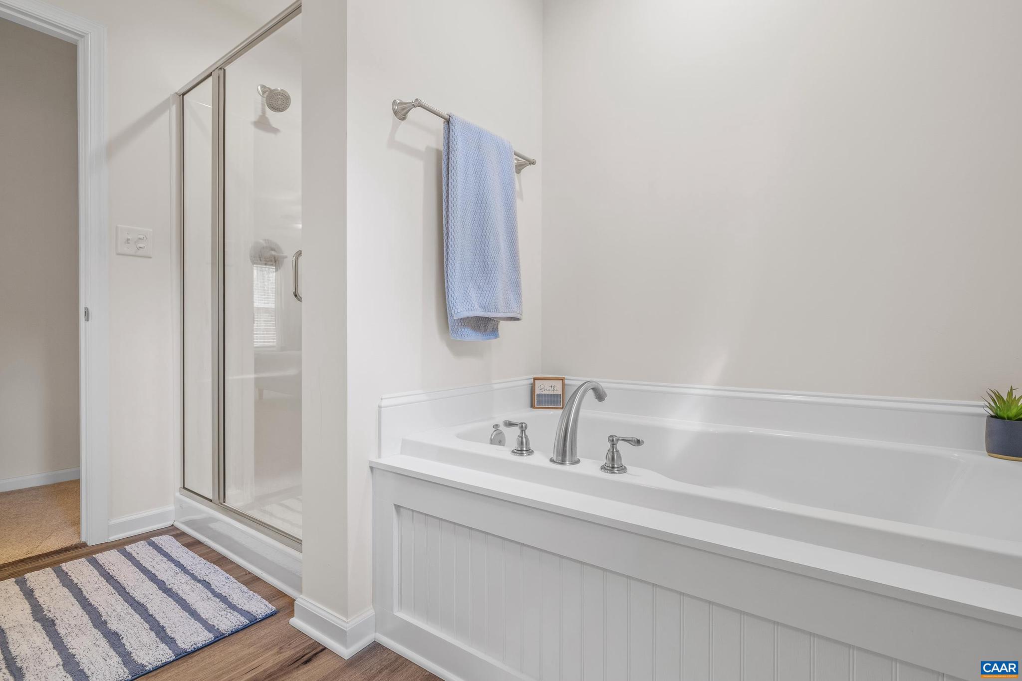 FOX HOLLOW - Residential