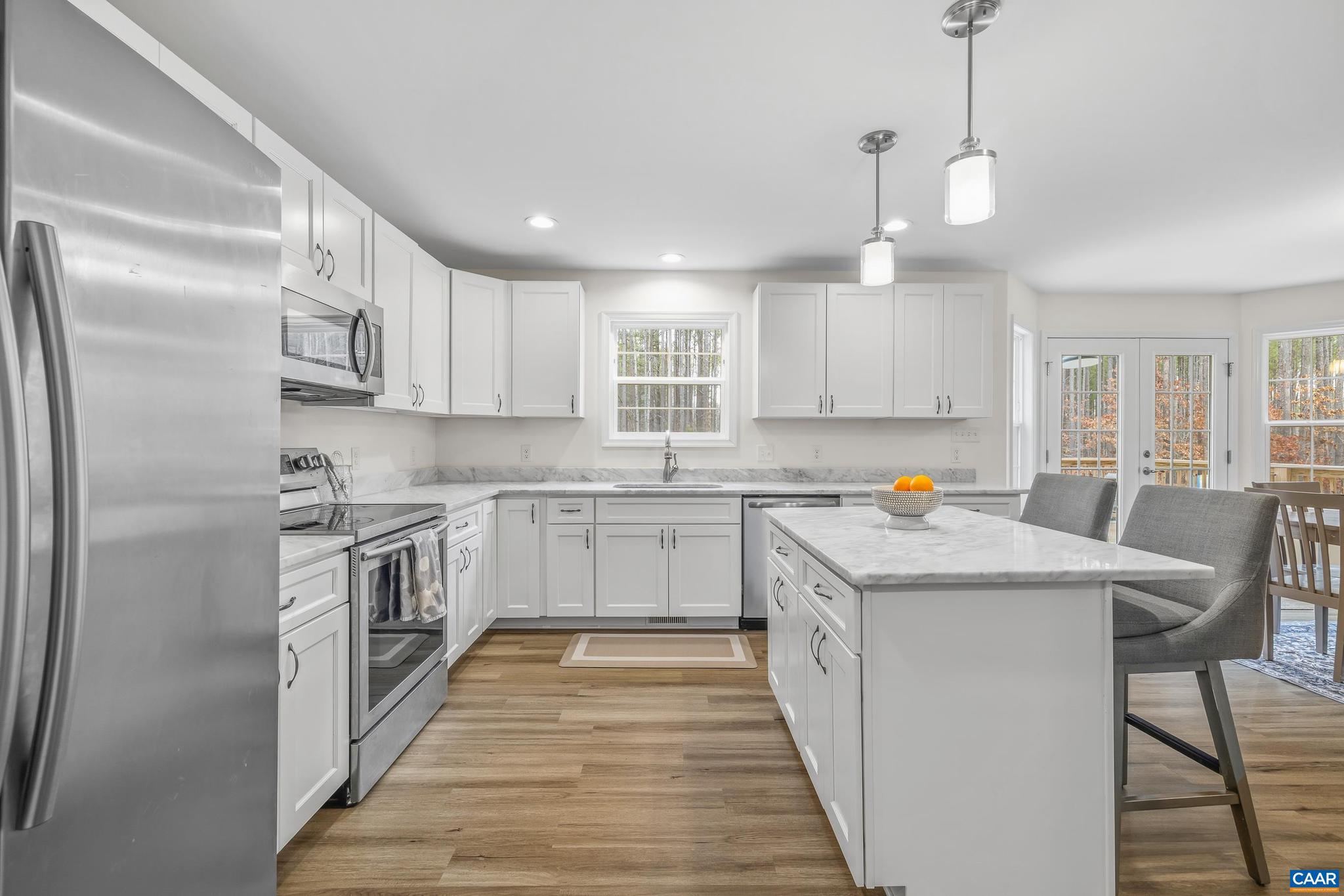 FOX HOLLOW - Residential