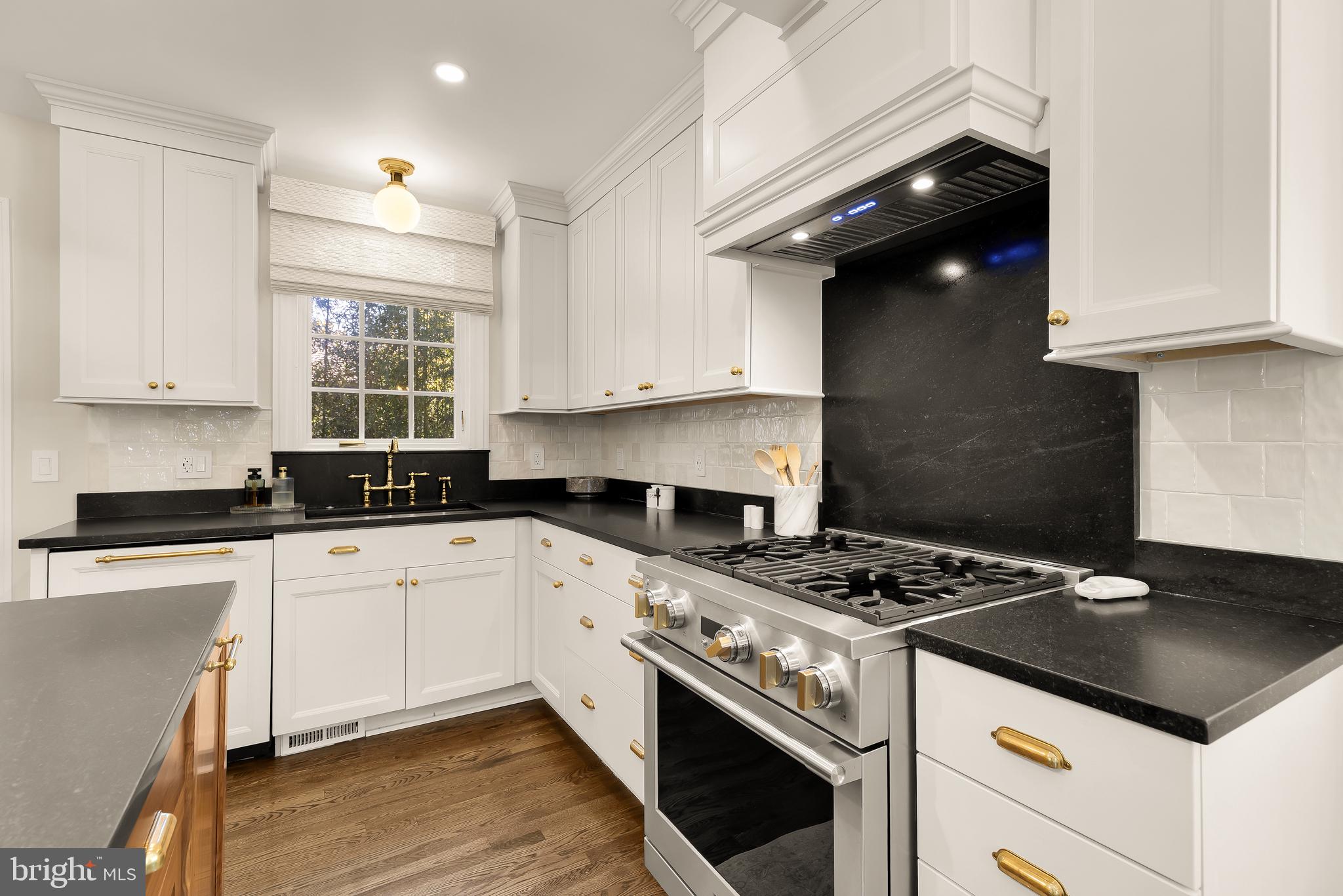 WESTGATE - Residential