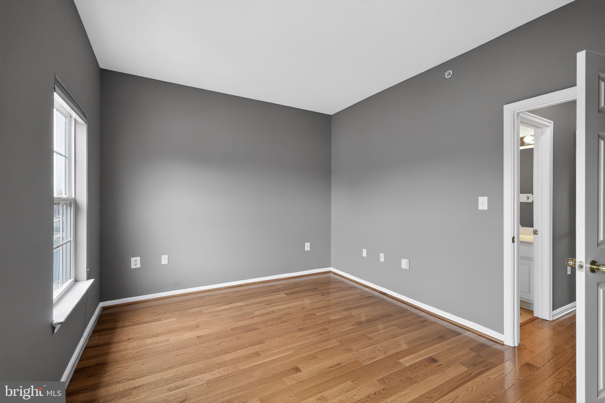 PARKSIDE AT ASHBURN - Residential