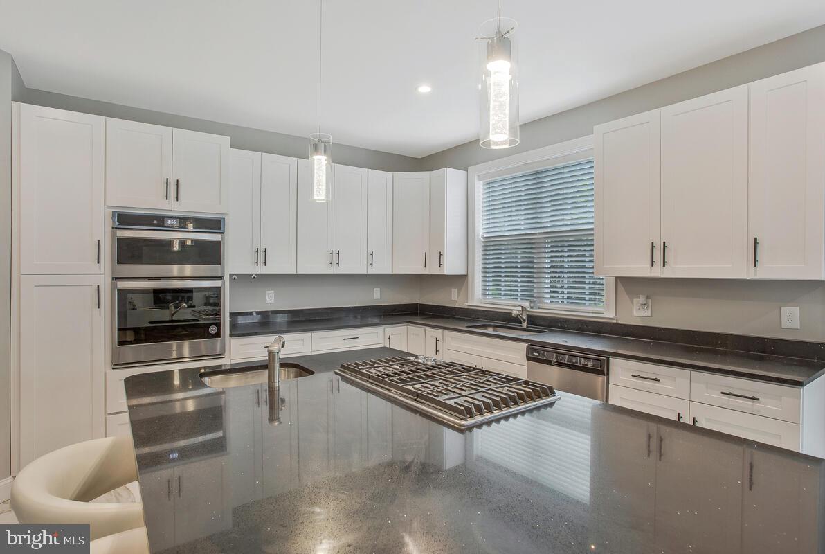 MOZEN ESTATES> - Residential