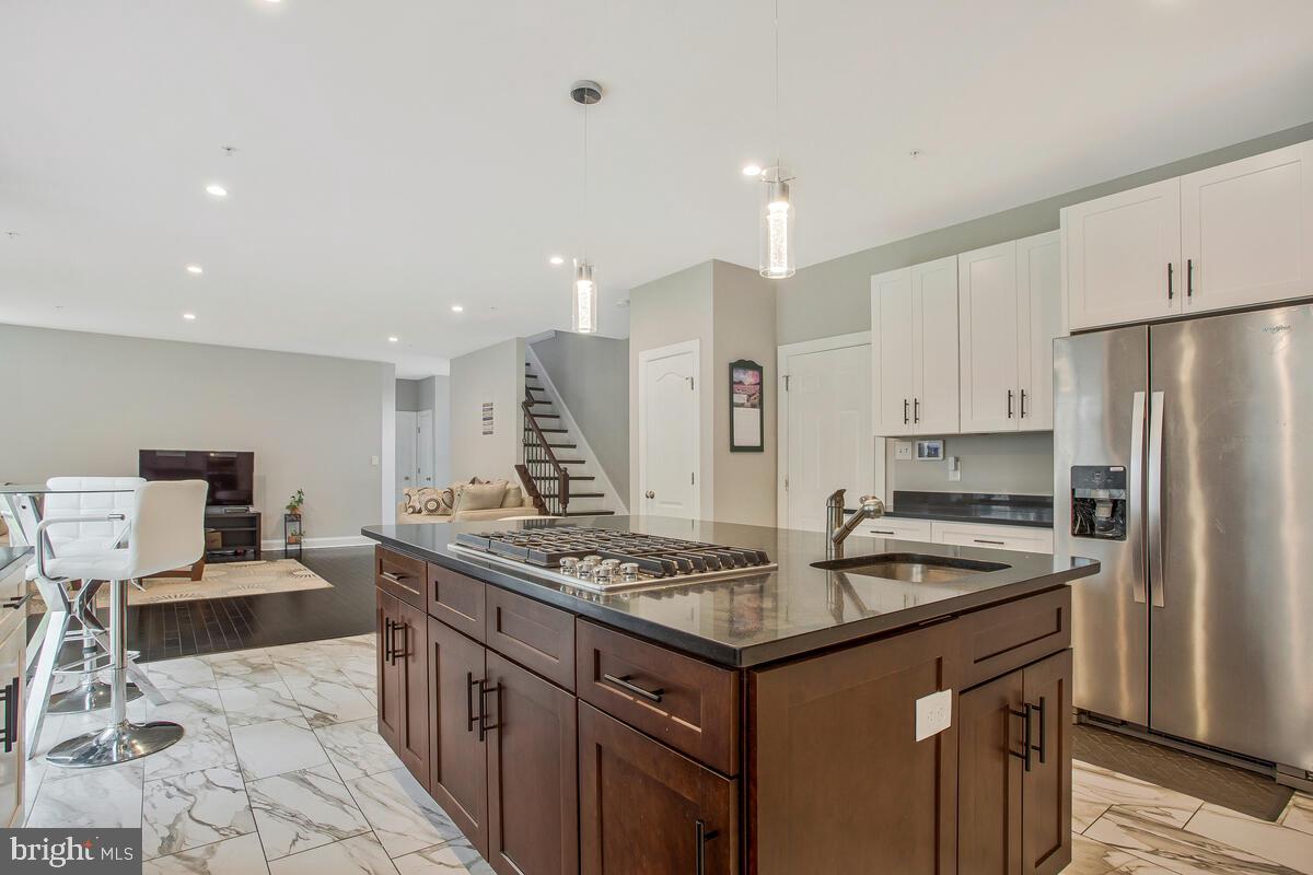 MOZEN ESTATES> - Residential