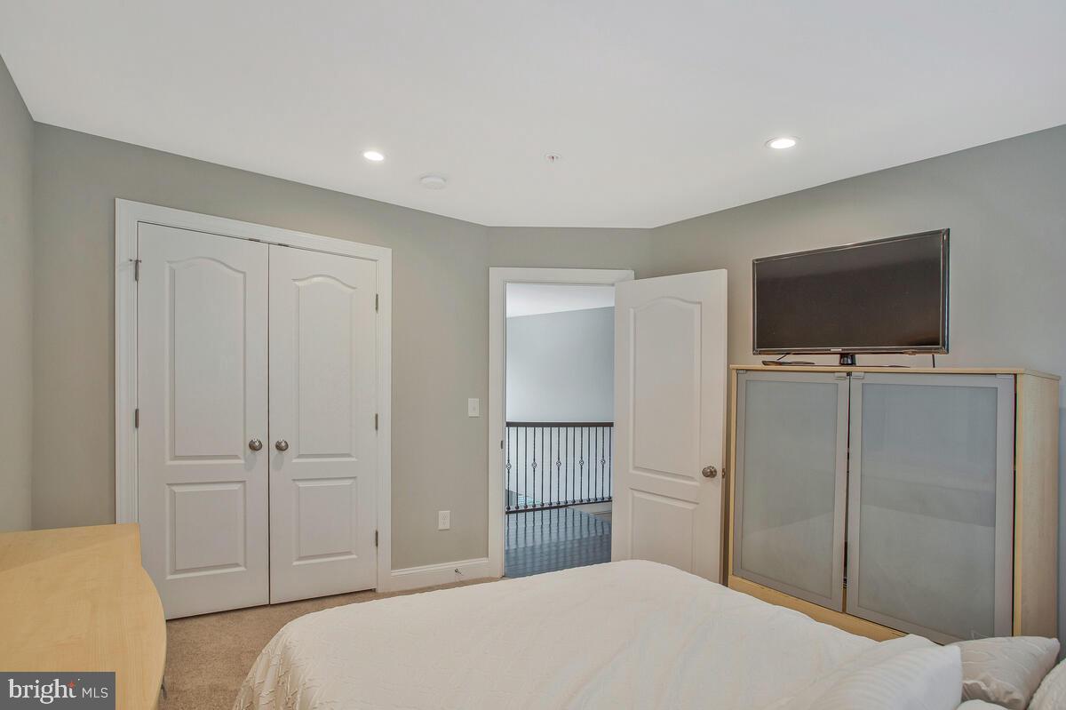 MOZEN ESTATES> - Residential