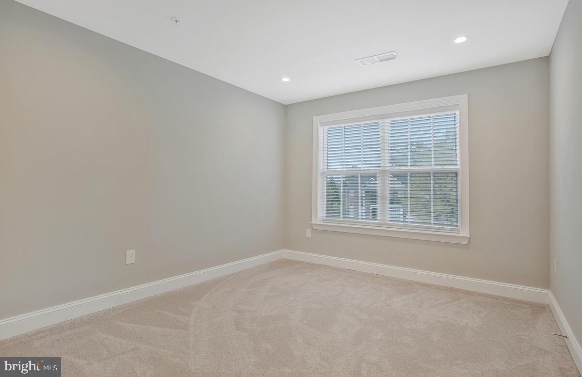 MOZEN ESTATES> - Residential