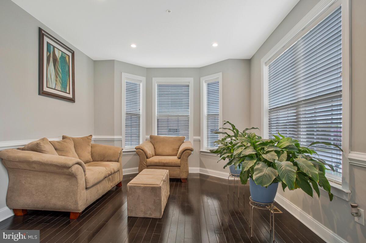 MOZEN ESTATES> - Residential