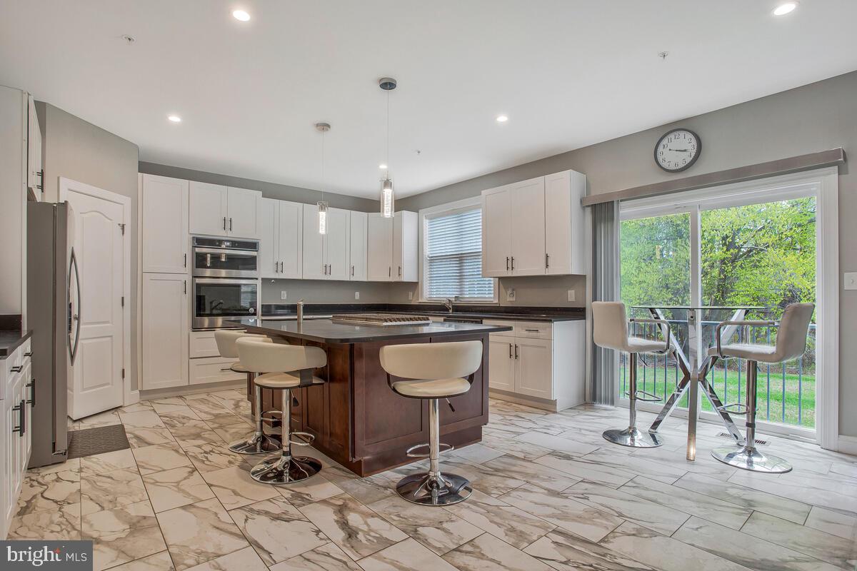 MOZEN ESTATES> - Residential