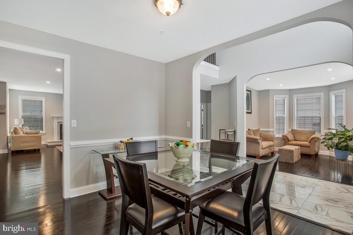 MOZEN ESTATES> - Residential