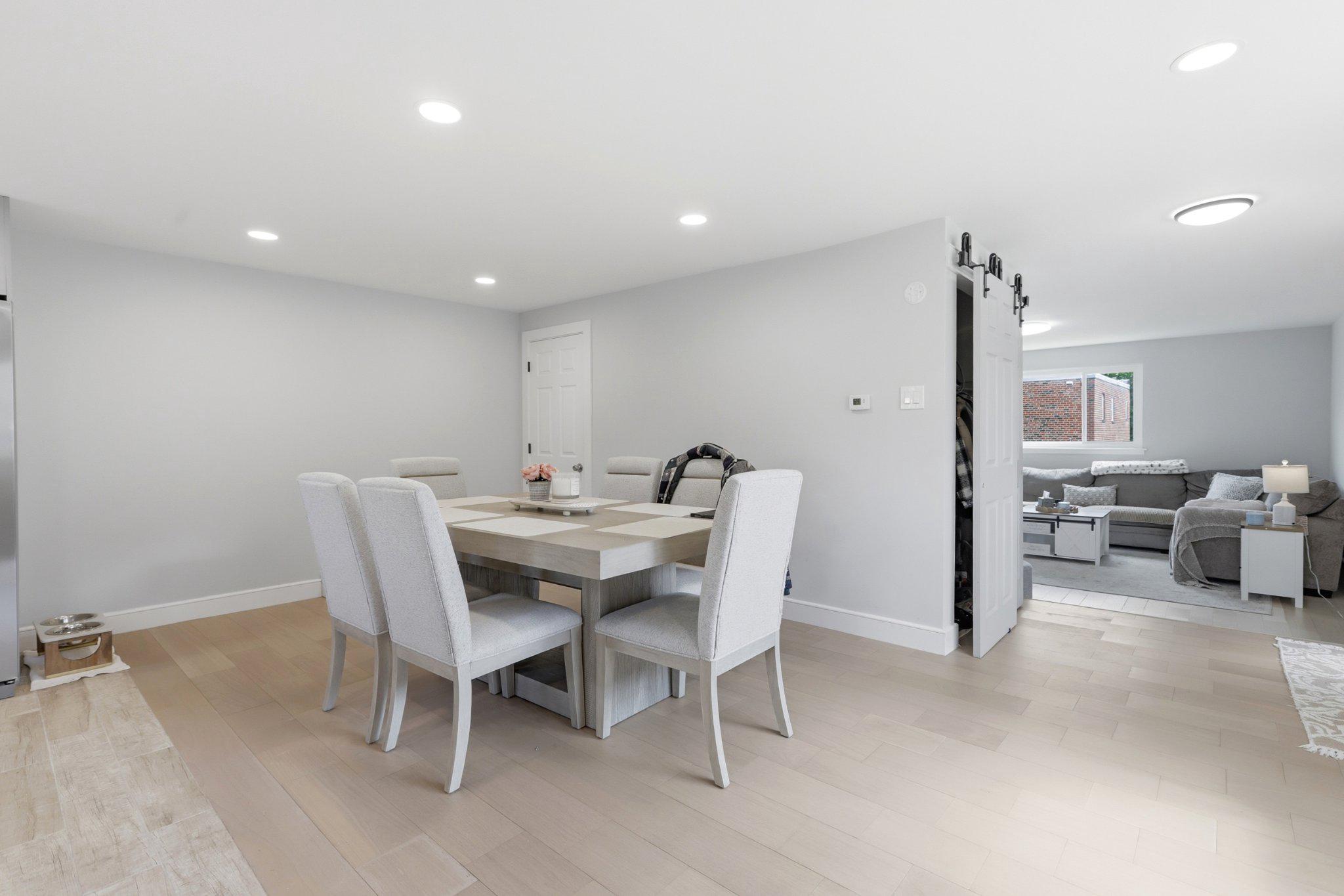 BUSTLETON - Residential