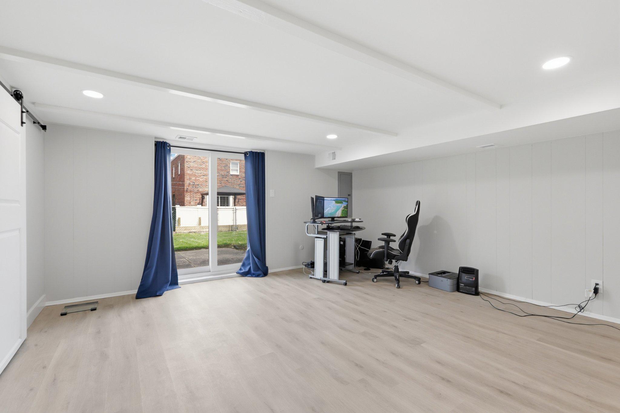 BUSTLETON - Residential