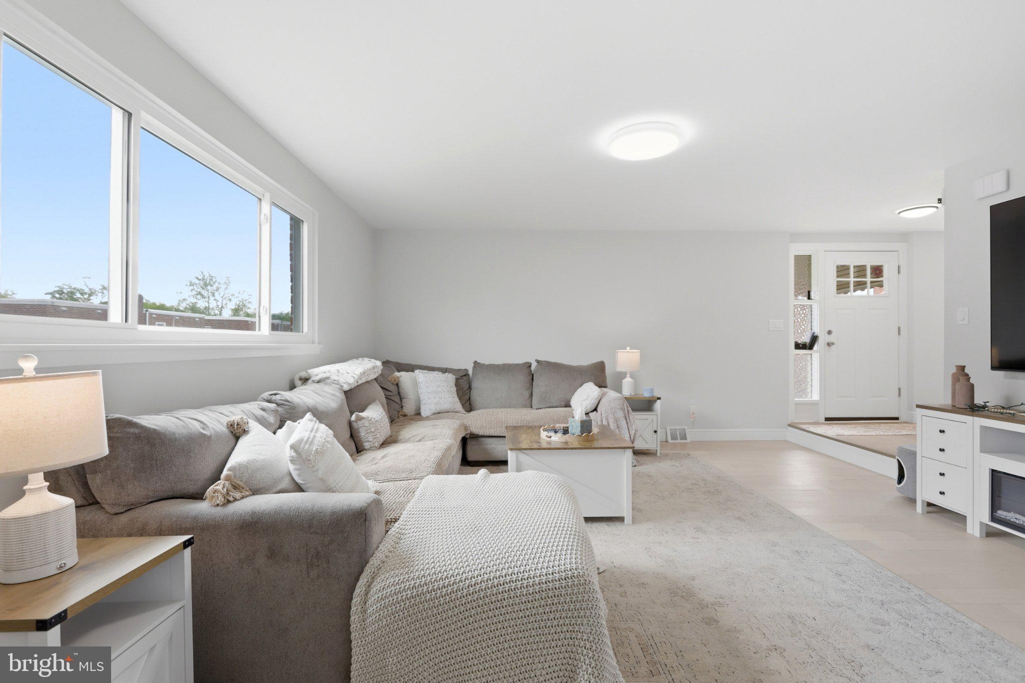 BUSTLETON - Residential