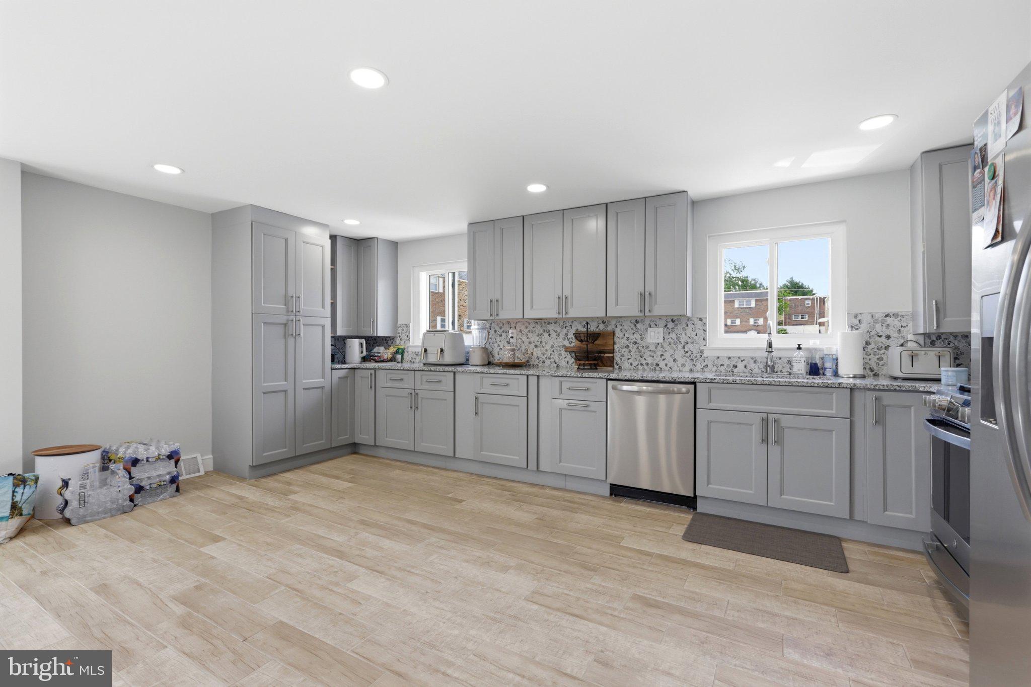BUSTLETON - Residential