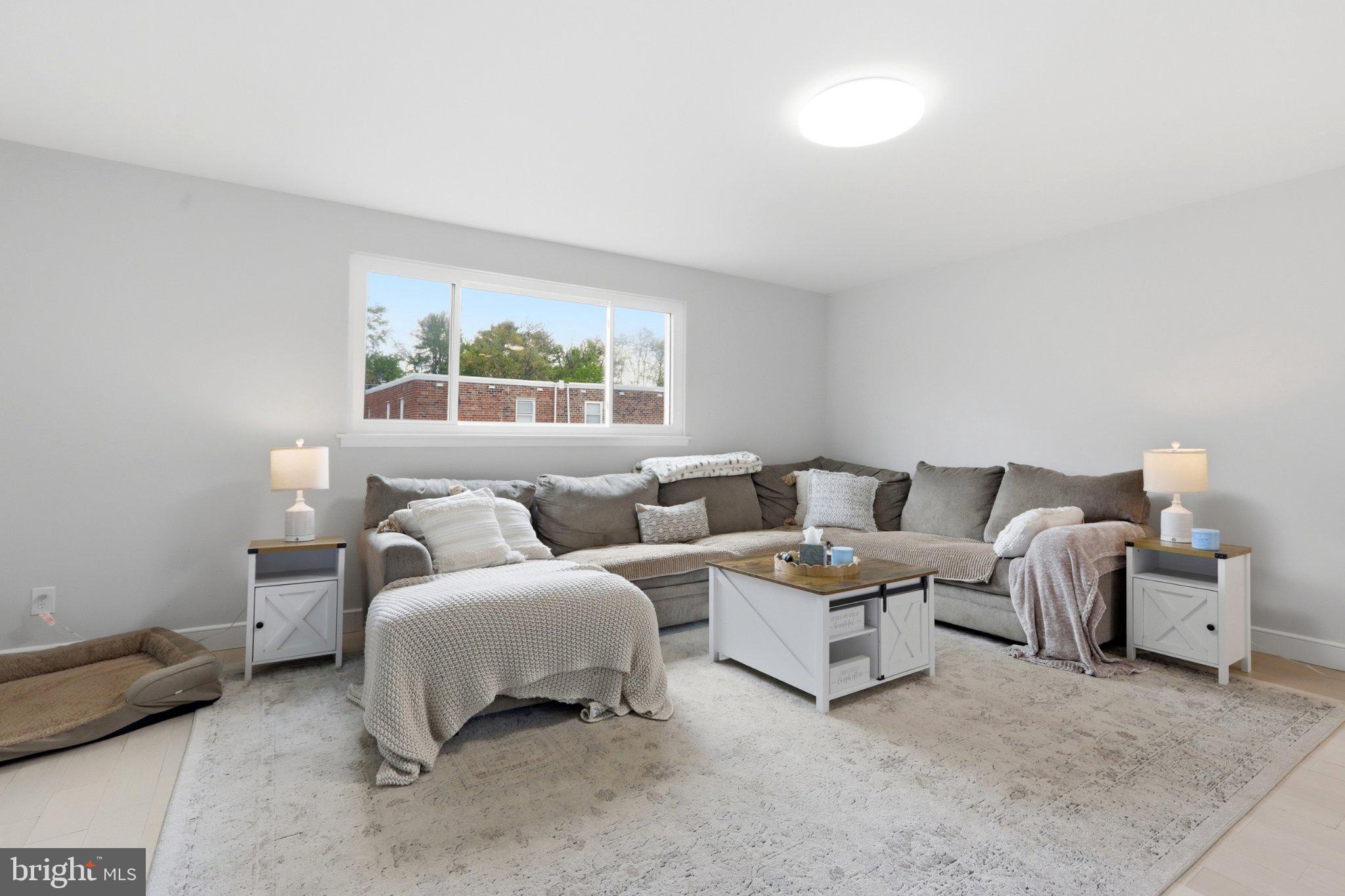 BUSTLETON - Residential