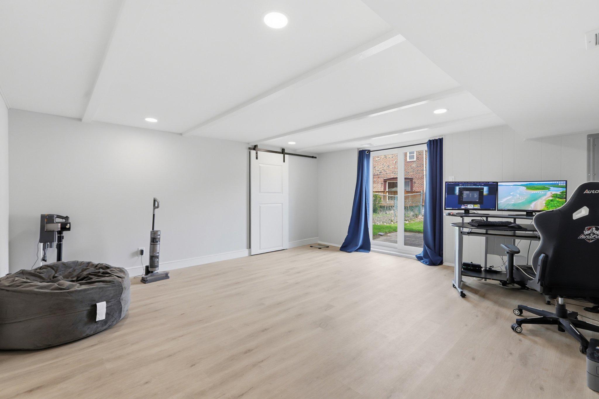 BUSTLETON - Residential