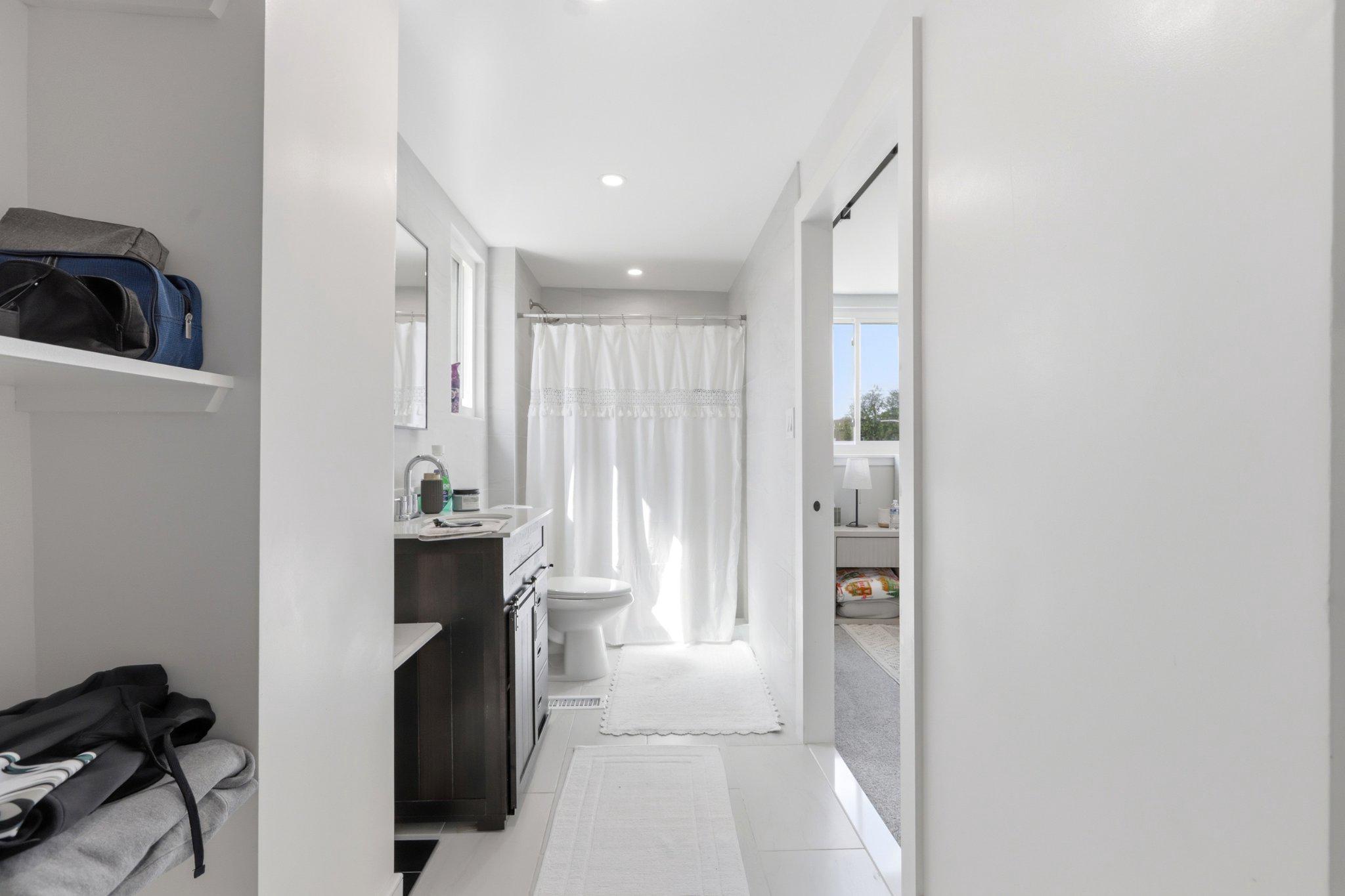 BUSTLETON - Residential