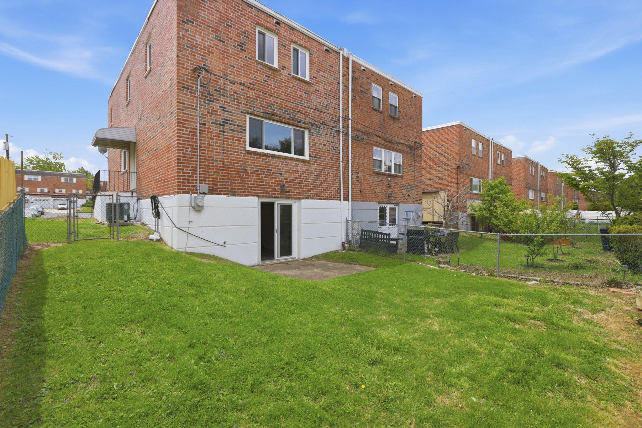 BUSTLETON - Residential