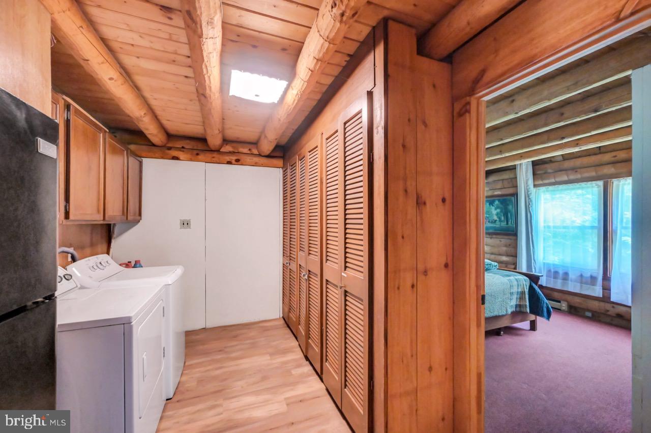 PLEASANT VALLEY ESTATES - Residential