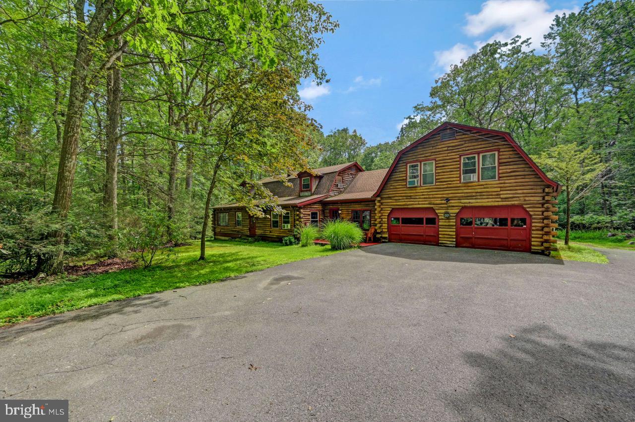 PLEASANT VALLEY ESTATES - Residential