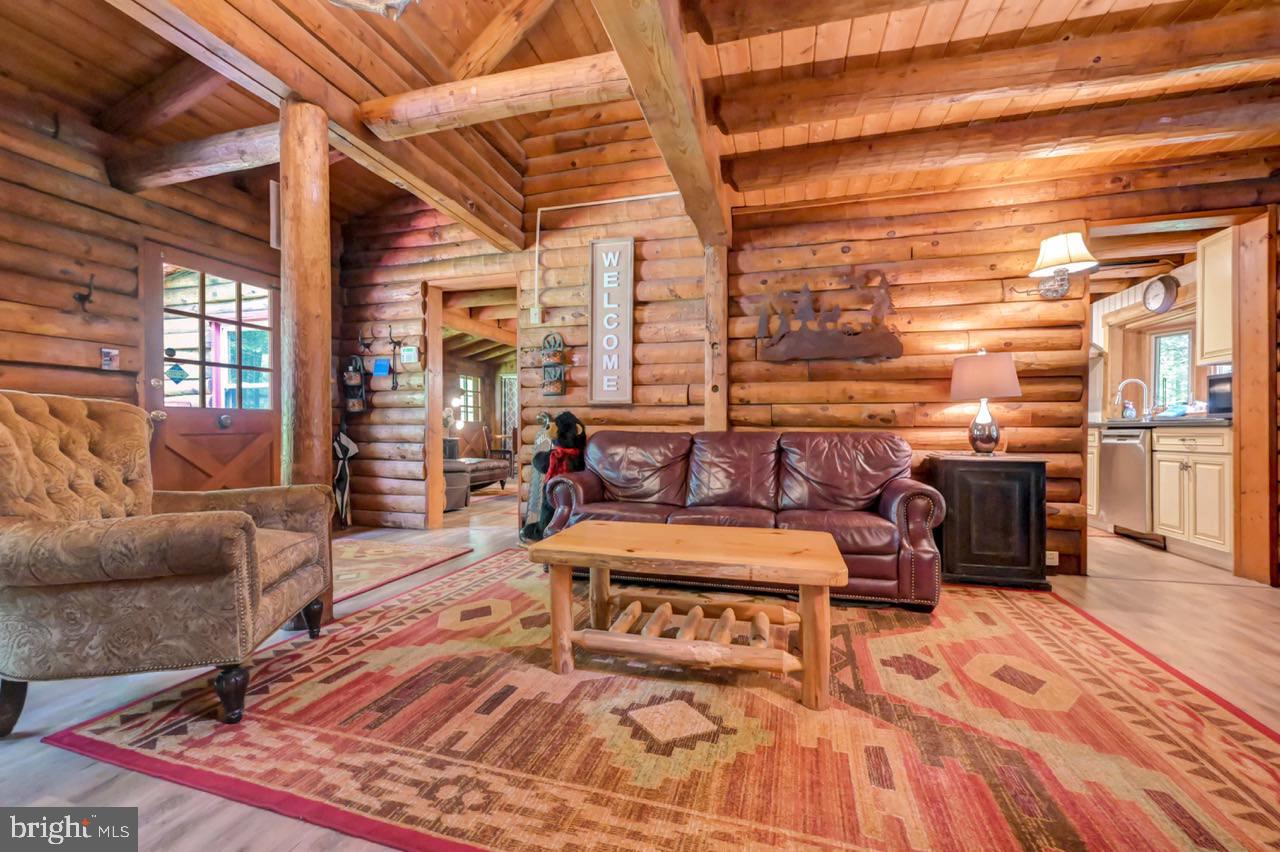 PLEASANT VALLEY ESTATES - Residential