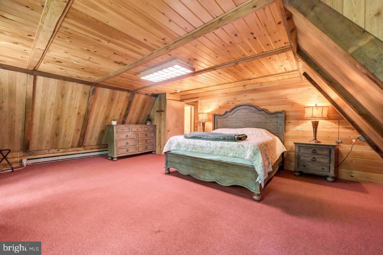 PLEASANT VALLEY ESTATES - Residential