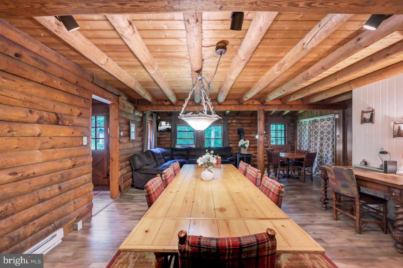 PLEASANT VALLEY ESTATES - Residential