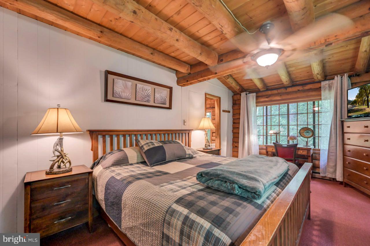 PLEASANT VALLEY ESTATES - Residential