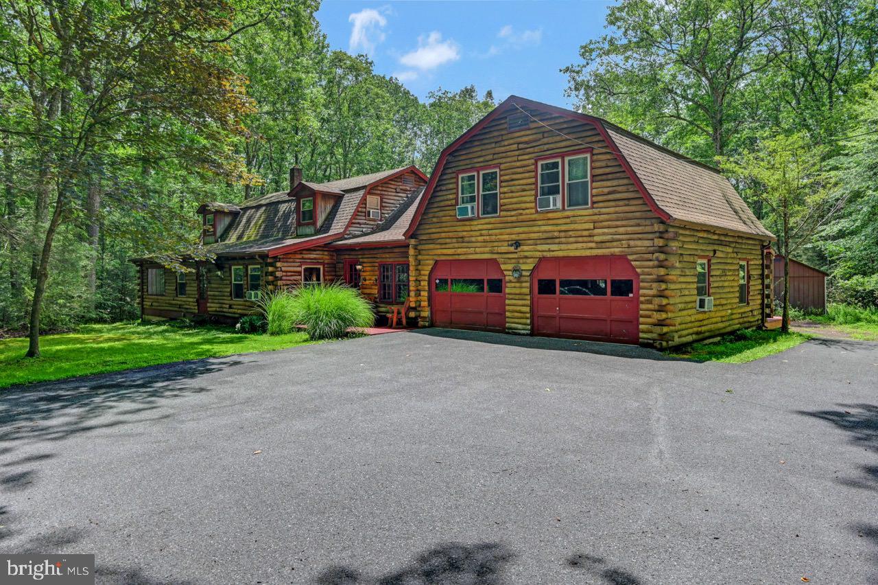 PLEASANT VALLEY ESTATES - Residential