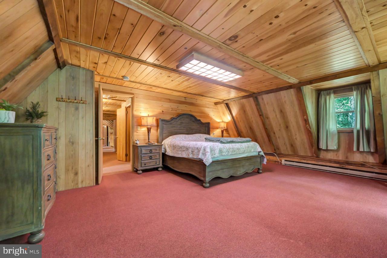 PLEASANT VALLEY ESTATES - Residential