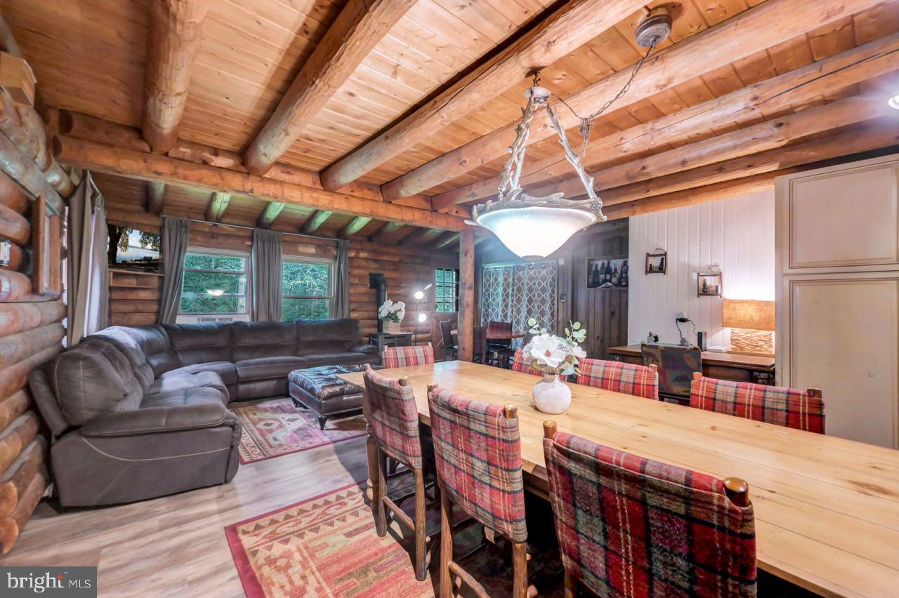 PLEASANT VALLEY ESTATES - Residential