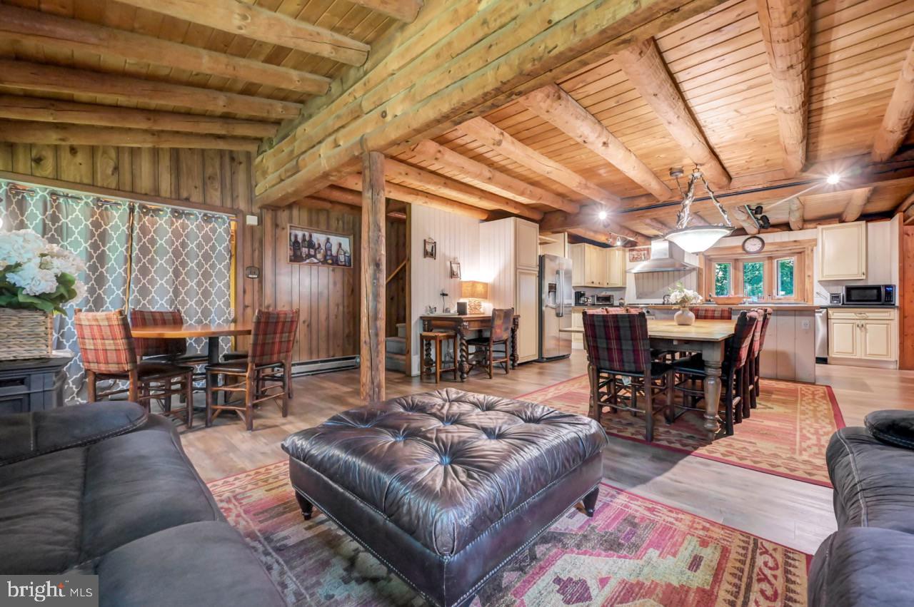 PLEASANT VALLEY ESTATES - Residential