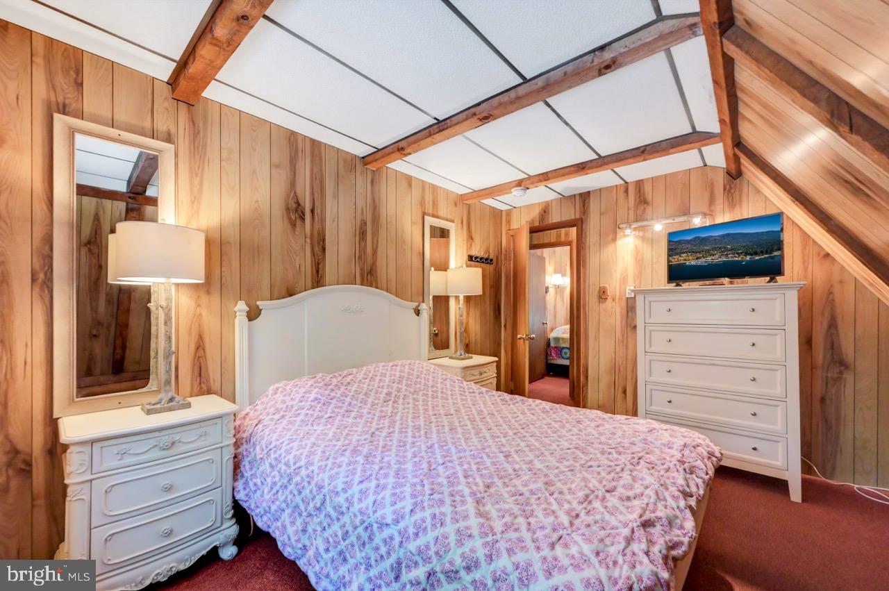 PLEASANT VALLEY ESTATES - Residential