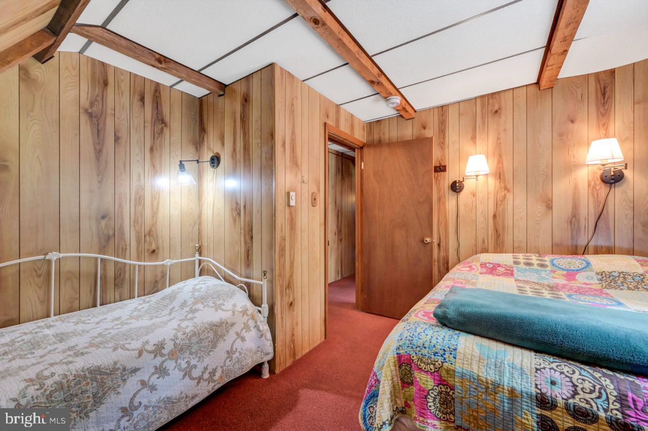 PLEASANT VALLEY ESTATES - Residential