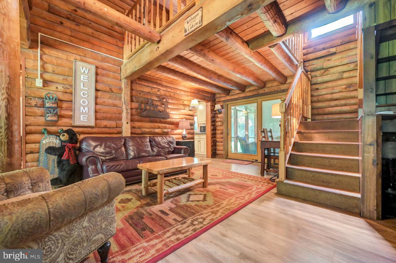 PLEASANT VALLEY ESTATES - Residential