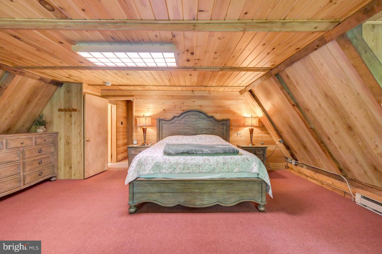 PLEASANT VALLEY ESTATES - Residential