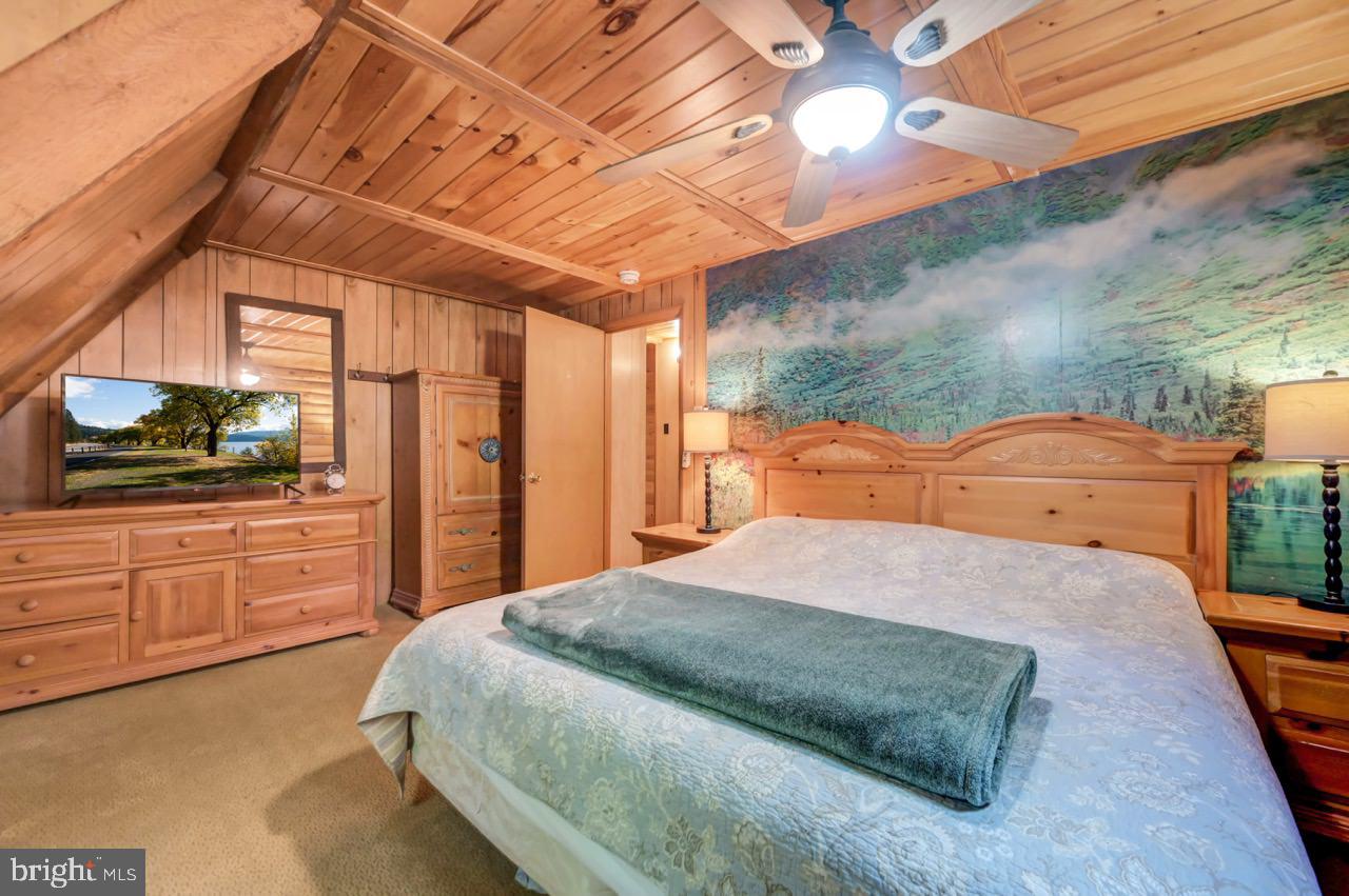 PLEASANT VALLEY ESTATES - Residential