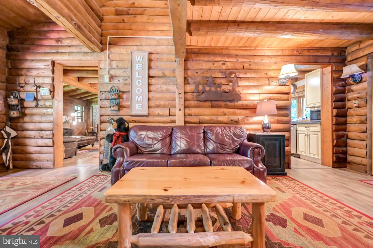 PLEASANT VALLEY ESTATES - Residential