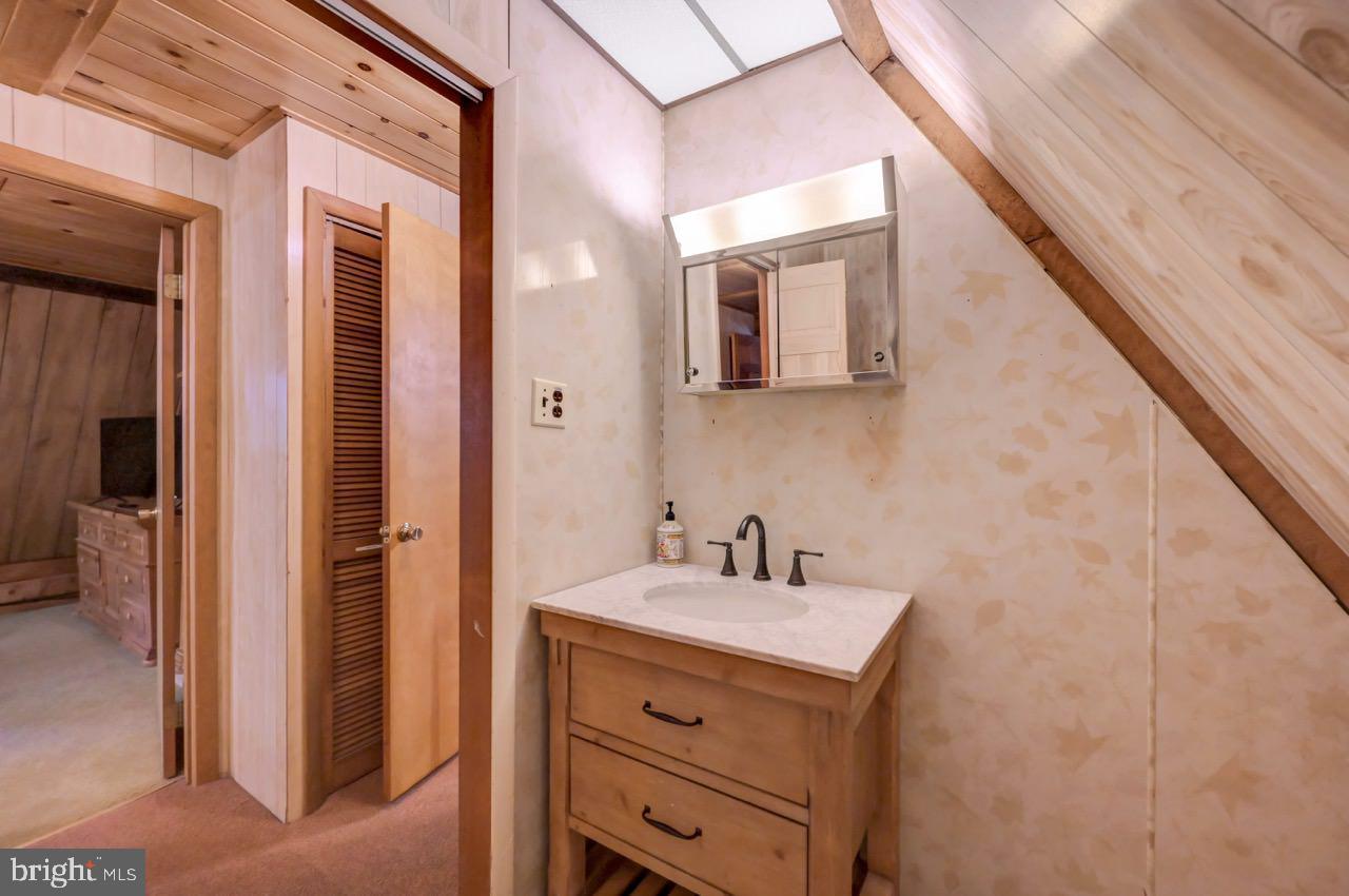 PLEASANT VALLEY ESTATES - Residential