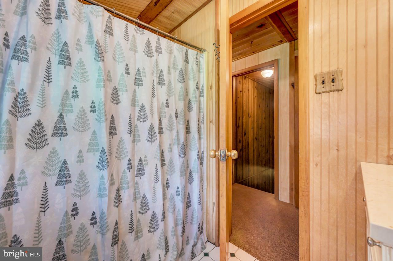 PLEASANT VALLEY ESTATES - Residential