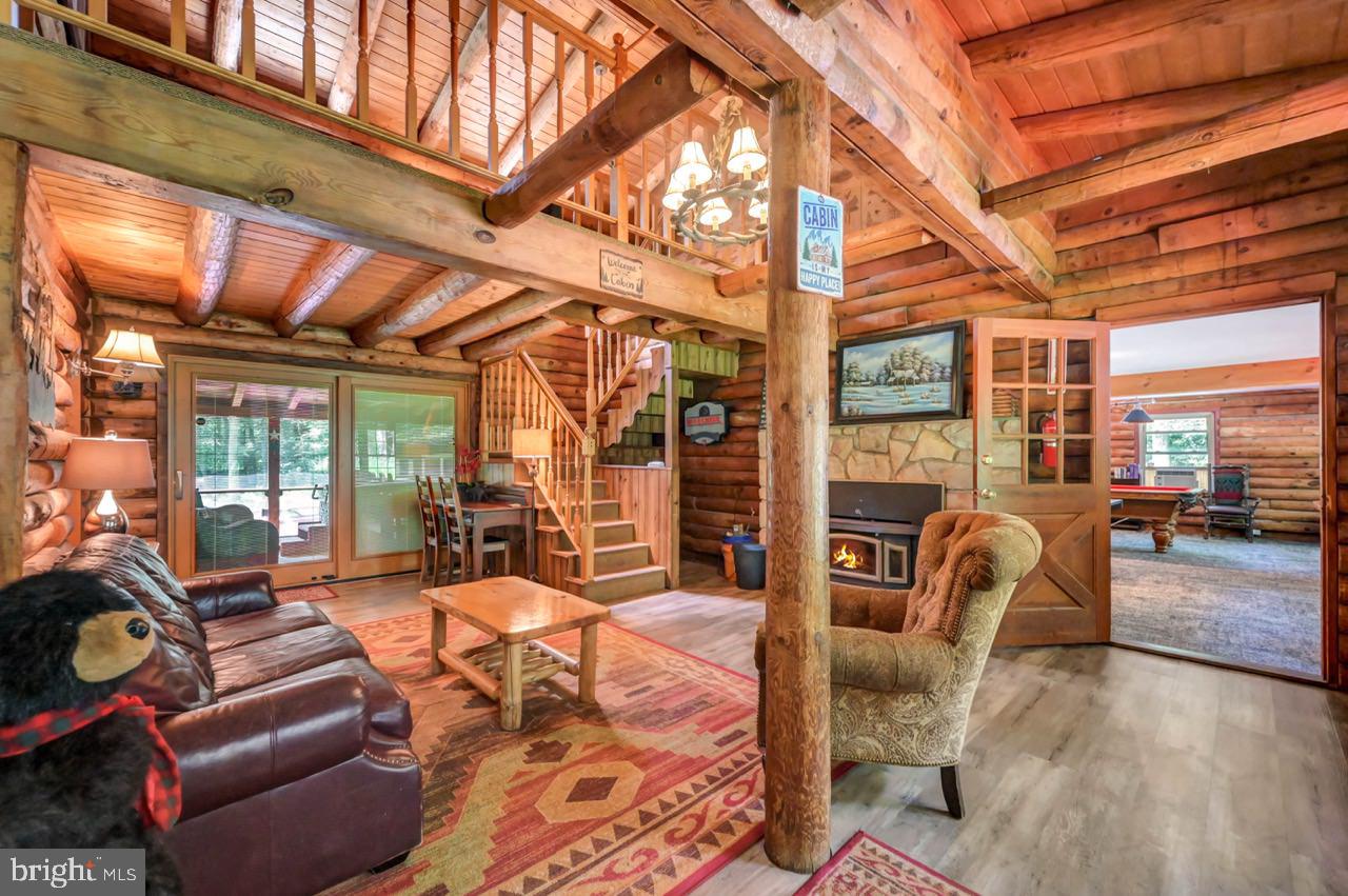 PLEASANT VALLEY ESTATES - Residential