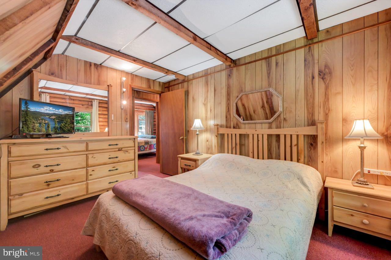 PLEASANT VALLEY ESTATES - Residential