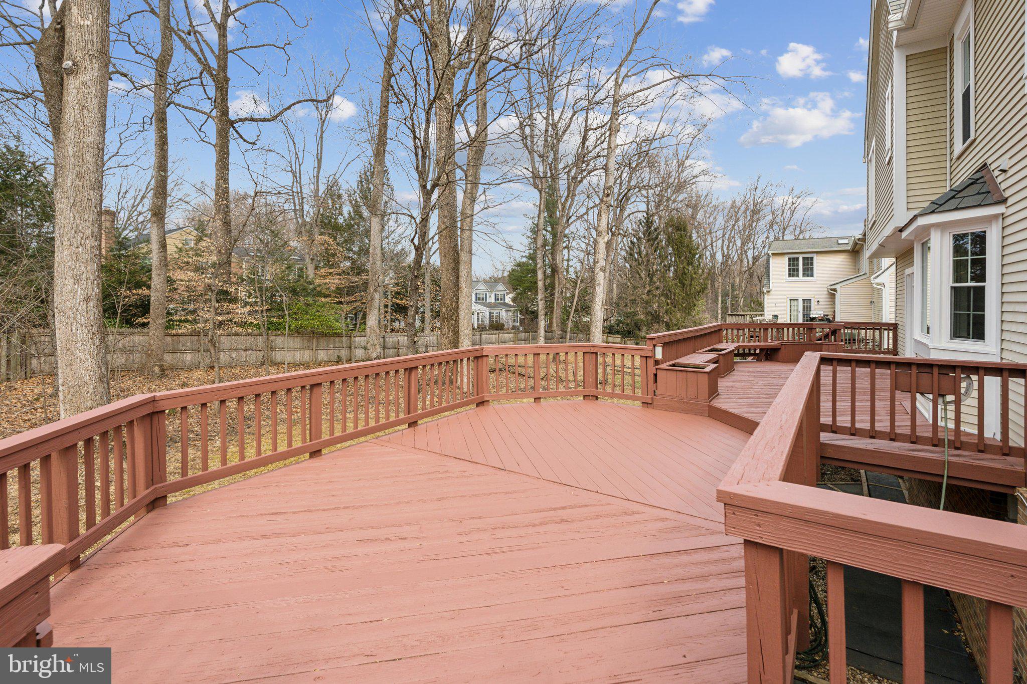 RIVER FALLS - Residential