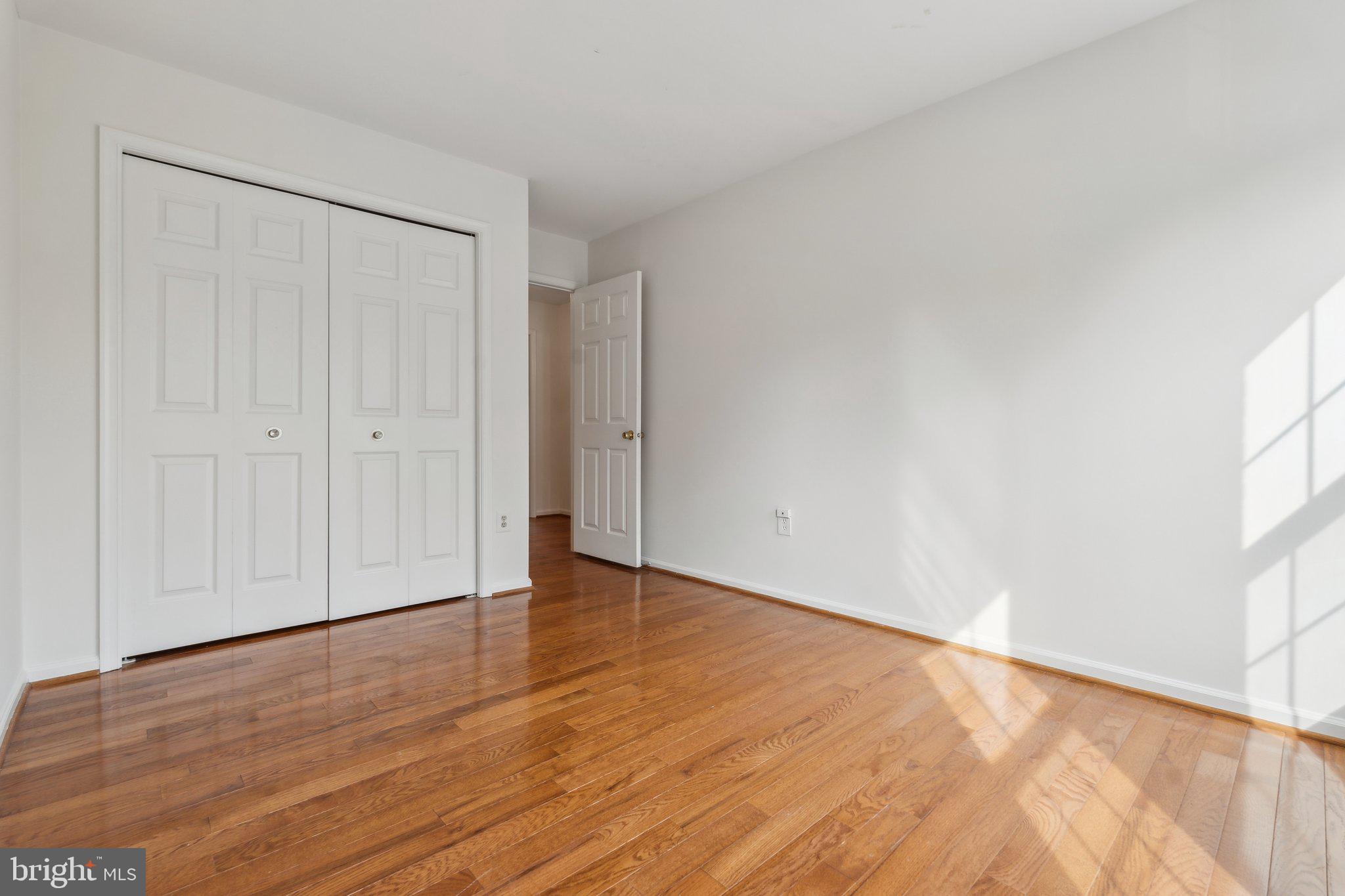 RIVER FALLS - Residential