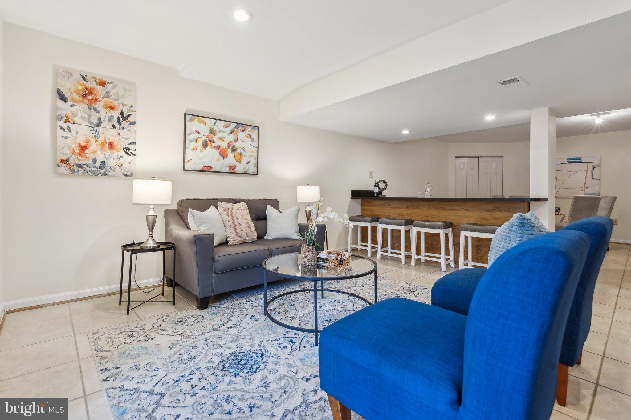 RIVER FALLS - Residential