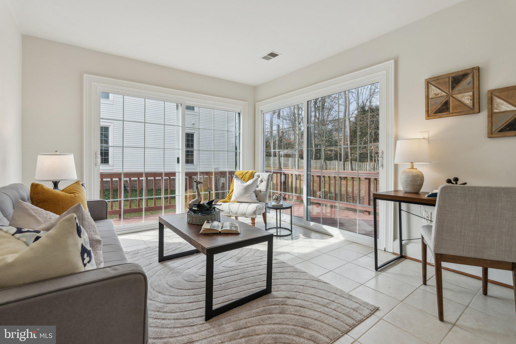 RIVER FALLS - Residential