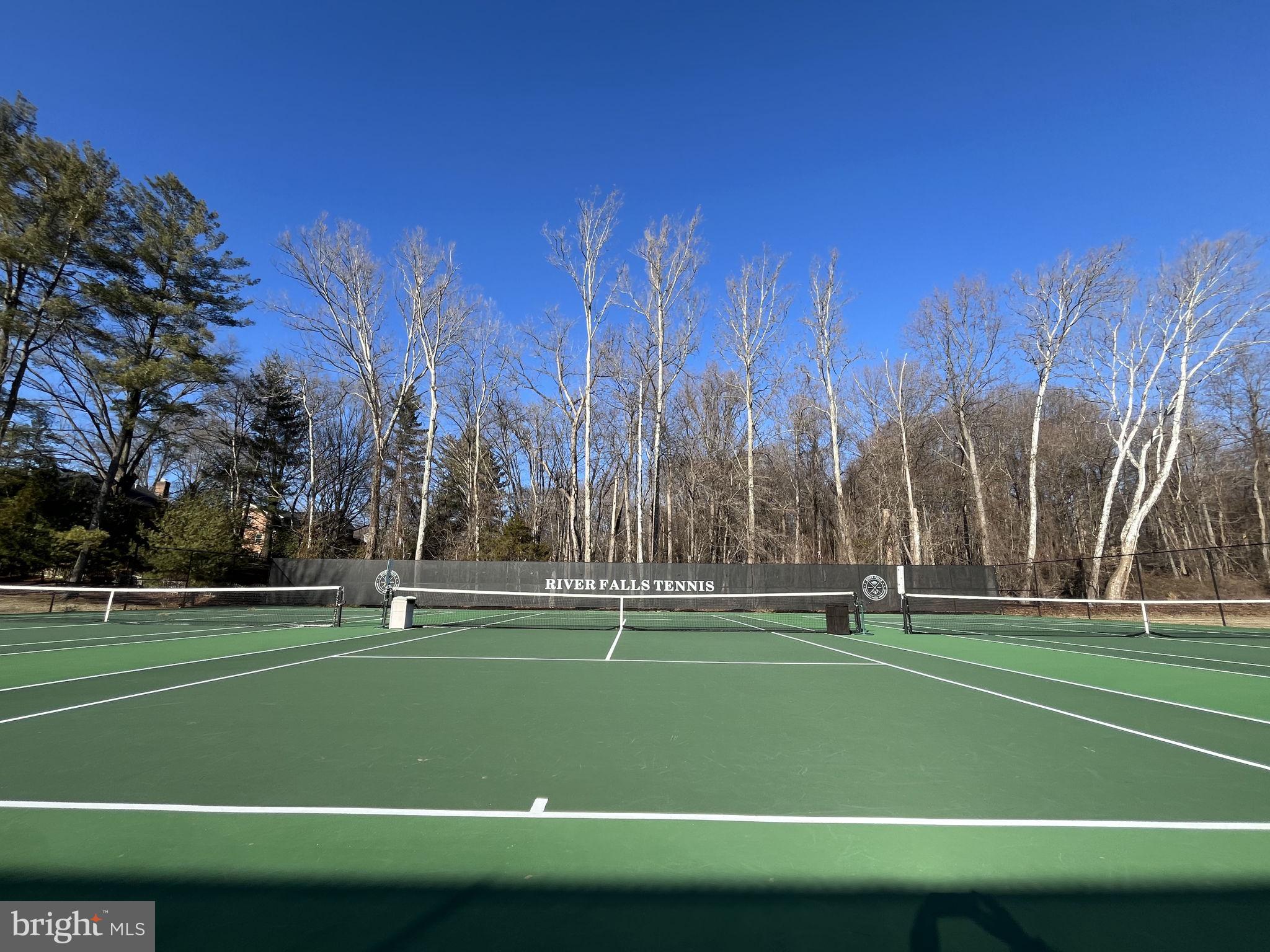 RIVER FALLS - Residential