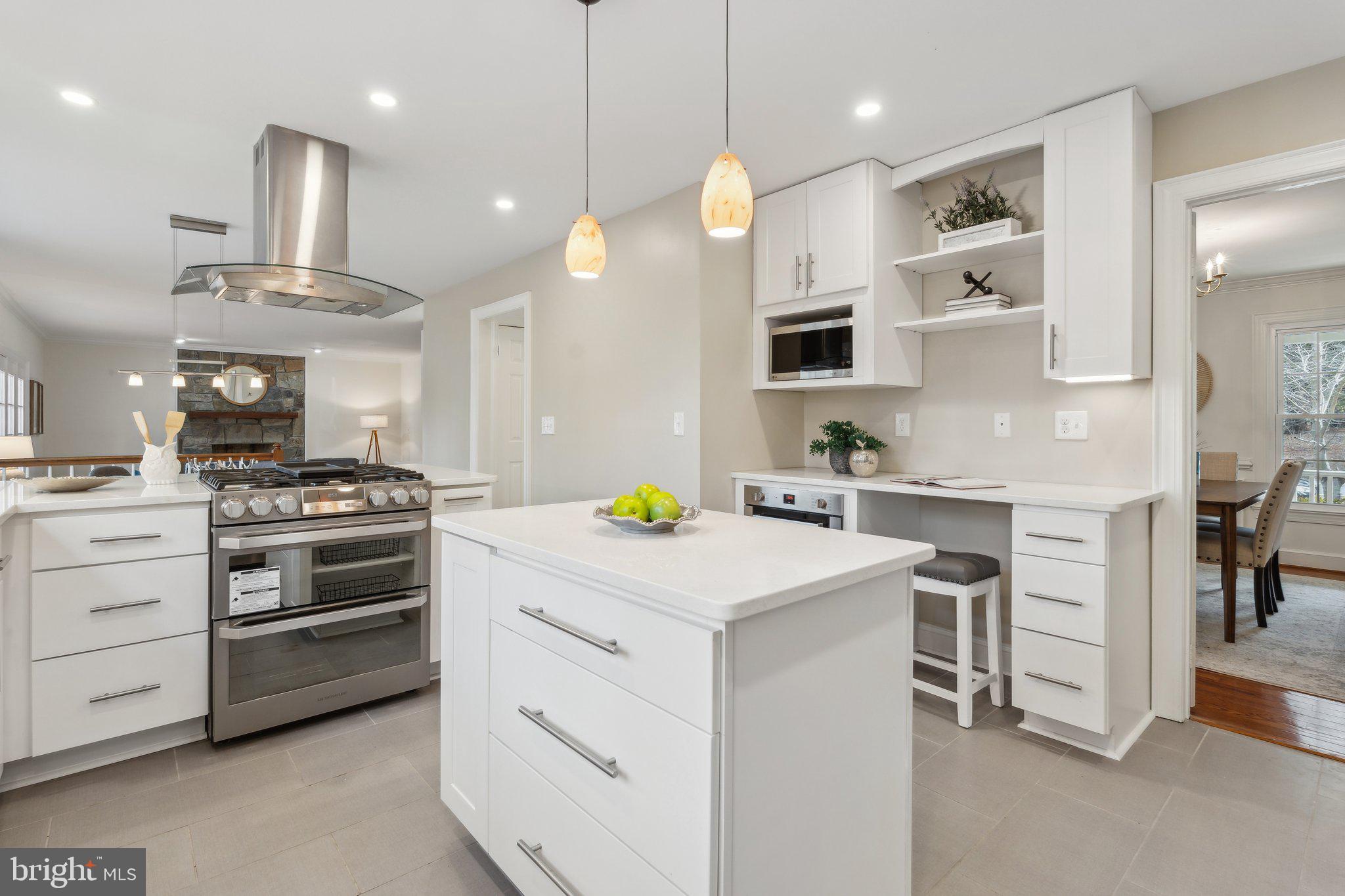 RIVER FALLS - Residential