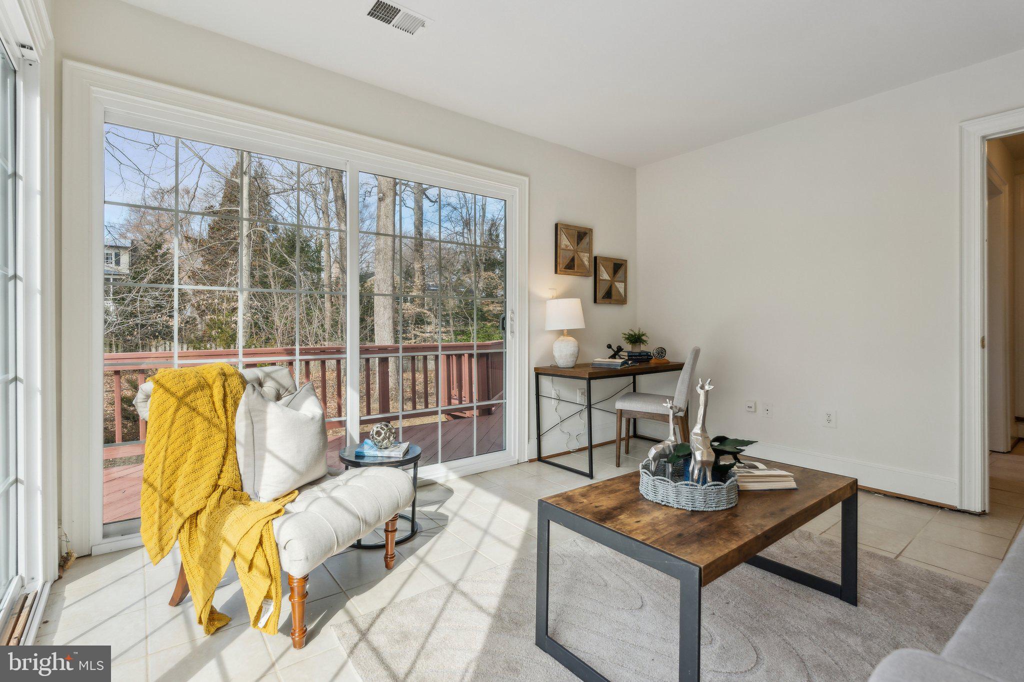 RIVER FALLS - Residential