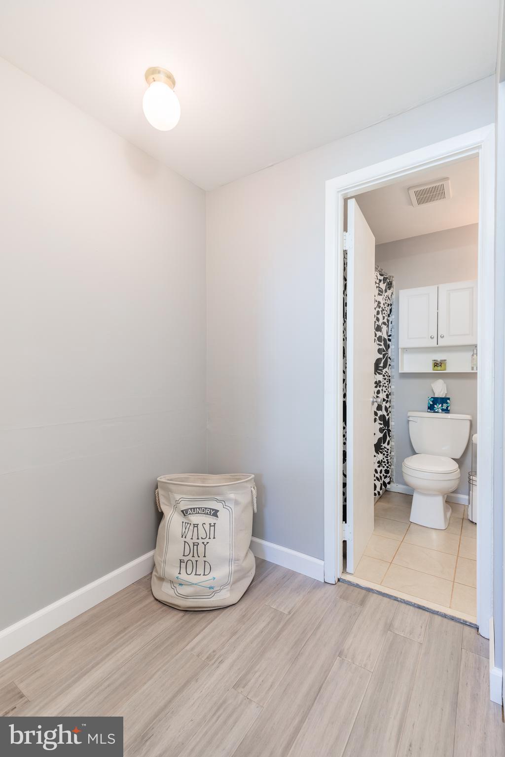 KINGS COURT - Residential